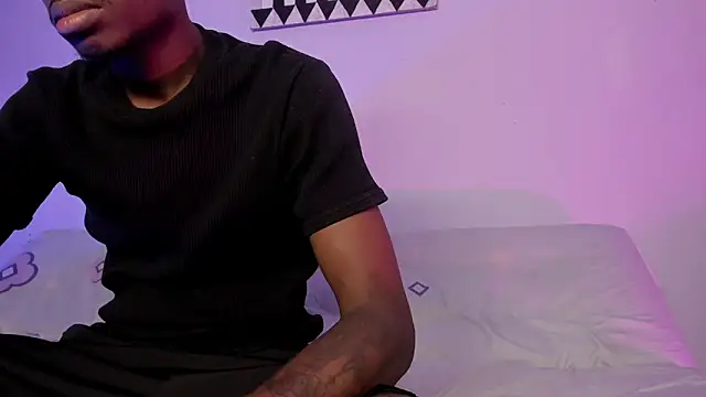 LoveBirds  1 online show from 06-02-26, 04:45