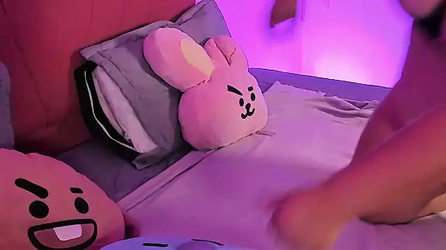 juli 2tyes online show from 02-18-26, 03:15