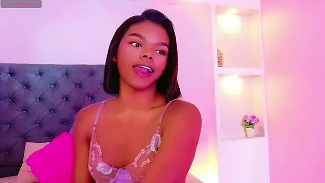 CamiEstrada online show from 01-15-26, 12:25