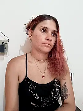 Snapshot of Scarlett-Leh chatting on 03-19-25, 06:23 Scarlett-Leh online show from 03-19-25, 06:23