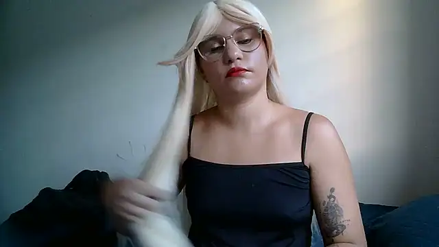 Scarlett-Leh online show from 07-18-26, 08:39