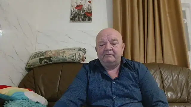 fullballs6 online show from 12-23-25, 03:39