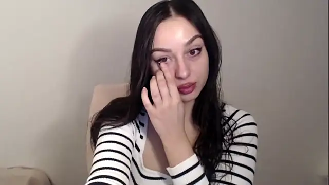 courtneyPerfect online show from 02-10-26, 03:33