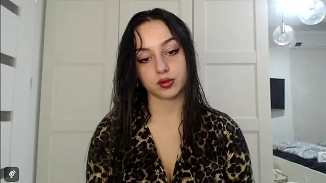 courtneyPerfect online show from 12-04-25, 03:00