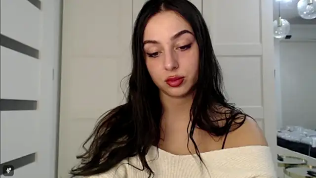 courtneyPerfect online show from 12-15-25, 02:56