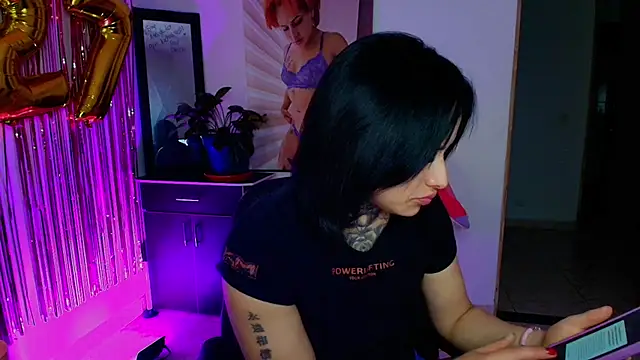 TinnaDawsom online show from 09-10-25, 03:27