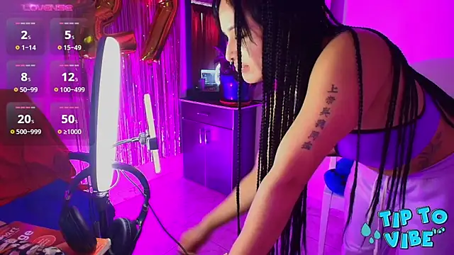 TinnaDawsom online show from 03-07-25, 09:59