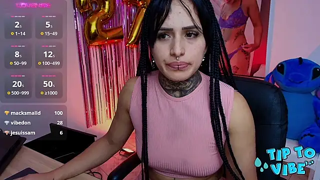 TinnaDawsom online show from 03-18-25, 05:23