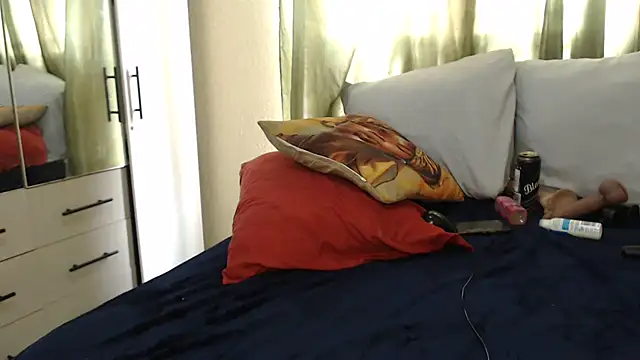 Foxybrownxx1 online show from 11-11-25, 07:58