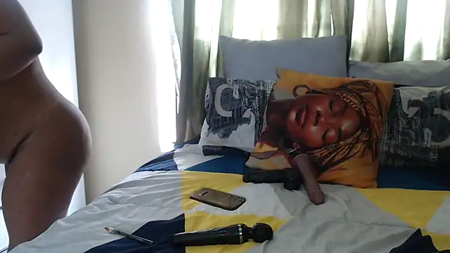 Foxybrownxx1 online show from 10-30-25, 06:55