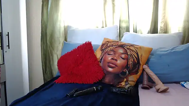 Foxybrownxx1 online show from 11-08-25, 07:12