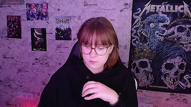 Snapshot of Rudy_02 chatting on 05-11-26, 04:04 Rudy 02 online show from 05-11-26, 04:04