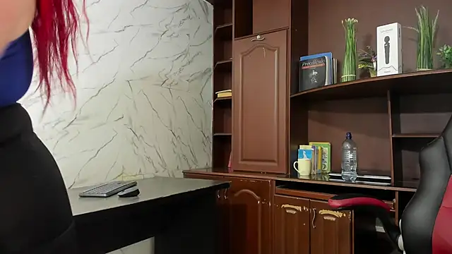 MirandaRossi online show from 12-18-25, 02:38