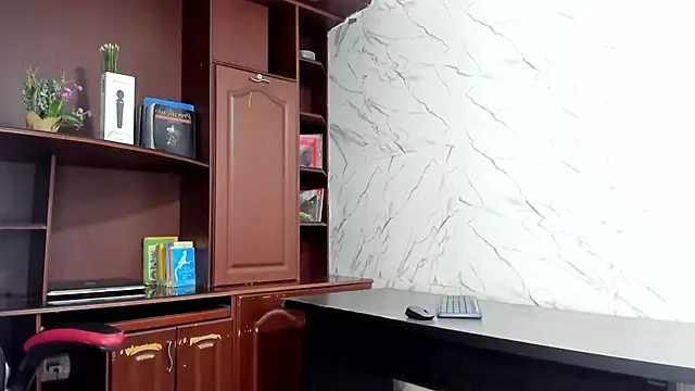 MirandaRossi online show from 12-20-25, 03:20