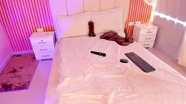 SofiiSweet  online show from 11-16-25, 07:40