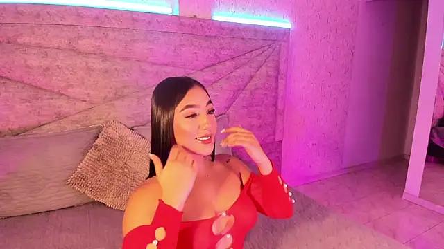 Snapshot of SofiiSweet_ chatting on 10-21-25, 02:27 SofiiSweet  online show from 10-21-25, 02:27