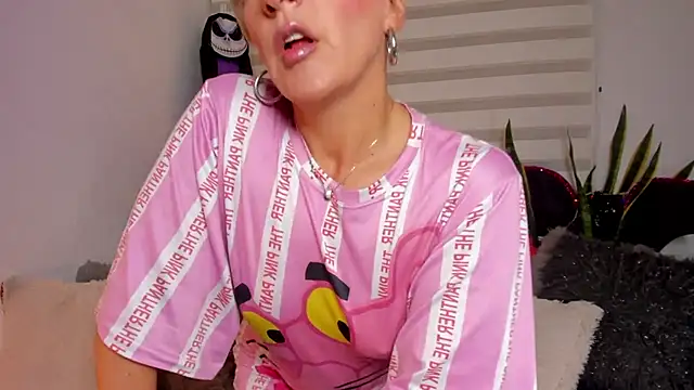 Sammykatt online show from 10-18-25, 11:34