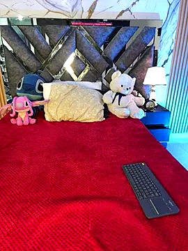 LylaLee111 online show from 10-11-25, 01:12