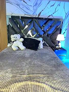 LylaLee111 online show from 10-17-25, 01:02