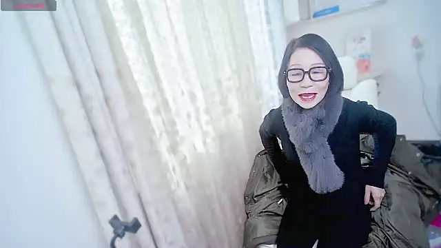 MaMa 1960 online show from 01-30-25, 01:44