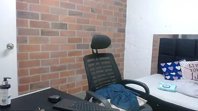 samantha  karolstone online show from 03-26-26, 04:44