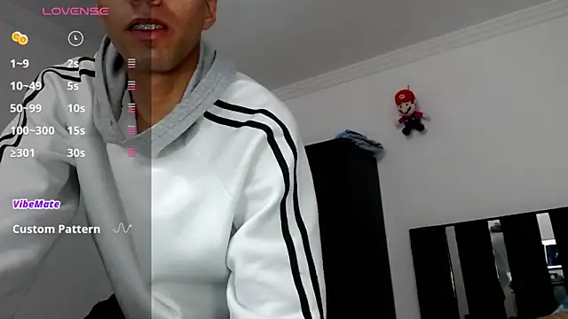 Snapshot of Marcosdfreitas chatting on 09-23-25, 12:17 Marcosdfreitas online show from 09-23-25, 12:17