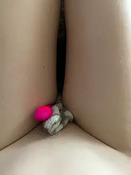 Snapshot of MALENKOST chatting on 02-25-26, 08:25 MALENKOST online show from 02-25-26, 08:25