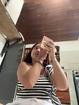 queen angelique online show from 11-05-25, 08:56