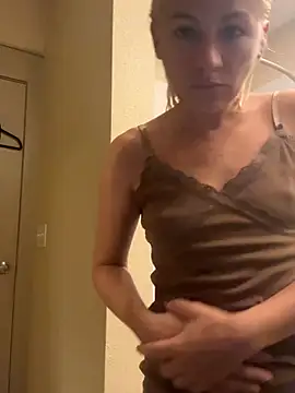 girlfriendmissy online show from 11-13-25, 10:02