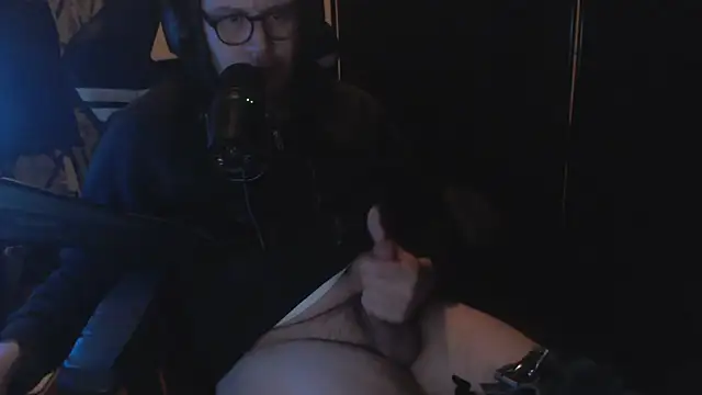 chicostick413 online show from 12-23-25, 02:00