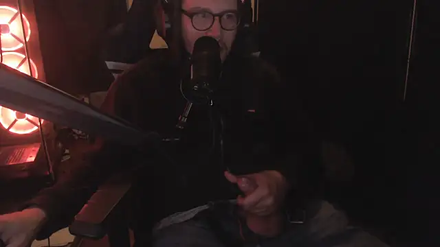 chicostick413 online show from 11-07-25, 03:44