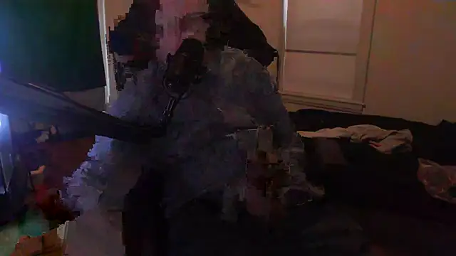 Snapshot of chicostick413 chatting on 10-02-25, 09:40 chicostick413 online show from 10-02-25, 09:40