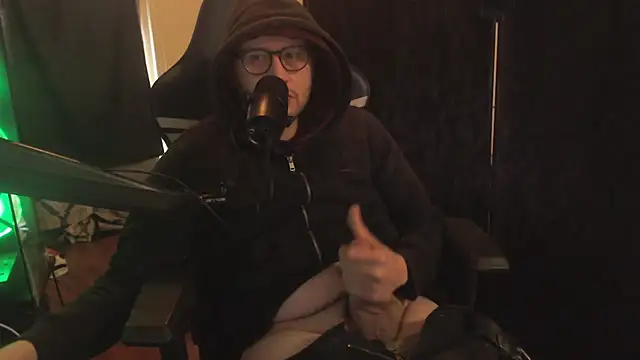 chicostick413 online show from 12-01-25, 02:07