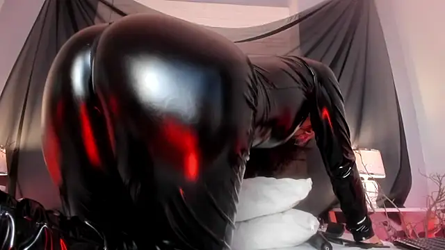 KylieMaxwell online show from 11-16-25, 08:30