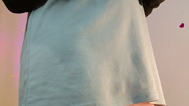 Snapshot of GilaKat chatting on 09-15-25, 04:24 GilaKat online show from 09-15-25, 04:24