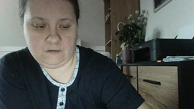 ReifeVenna online show from 11-17-25, 01:59