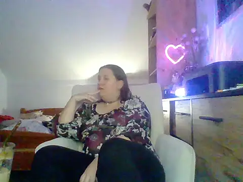 ReifeVenna online show from 10-21-25, 06:51