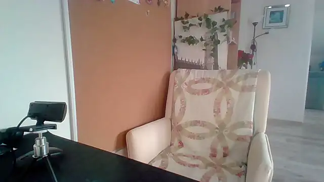 ReifeVenna online show from 12-19-24, 12:34