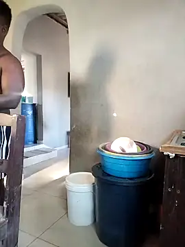 Chocolate factory man online show from 04-10-26, 01:40