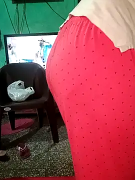 Snapshot of SAXYTannuja chatting on 03-12-25, 03:46 SAXYTannuja online show from 03-12-25, 03:46