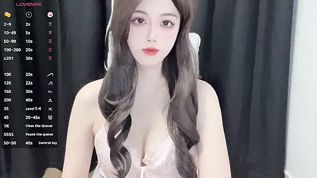 HOHO111111 online show from 02-17-25, 04:17