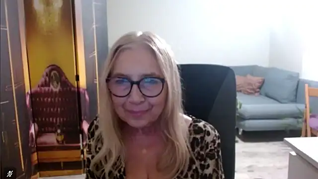 sofia xkiss online show from 11-10-25, 02:44