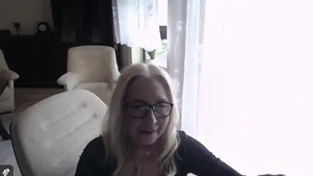 sofia xkiss online show from 05-17-26, 01:44