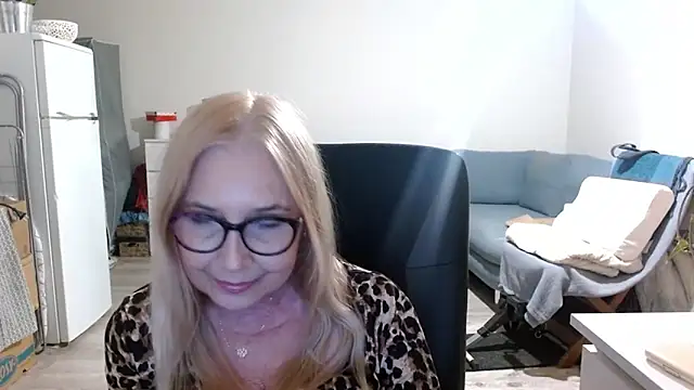 sofia xkiss online show from 03-18-25, 01:13