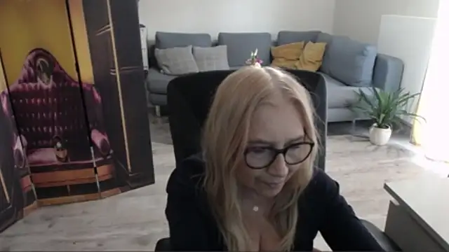 sofia xkiss online show from 03-26-26, 02:37