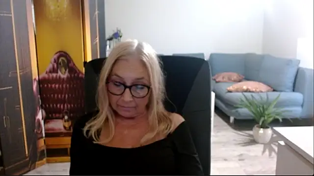 sofia xkiss online show from 09-18-25, 02:20