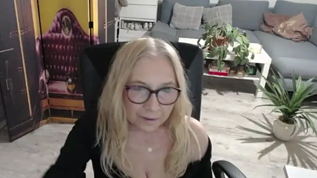 sofia xkiss online show from 02-06-26, 02:46