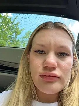 justmila online show from 04-24-26, 10:28