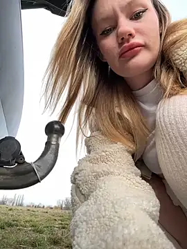 justmila online show from 02-04-26, 12:00