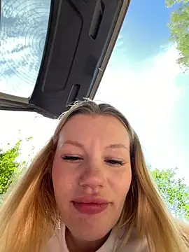 Snapshot of justmila chatting on 04-26-26, 08:44 justmila online show from 04-26-26, 08:44